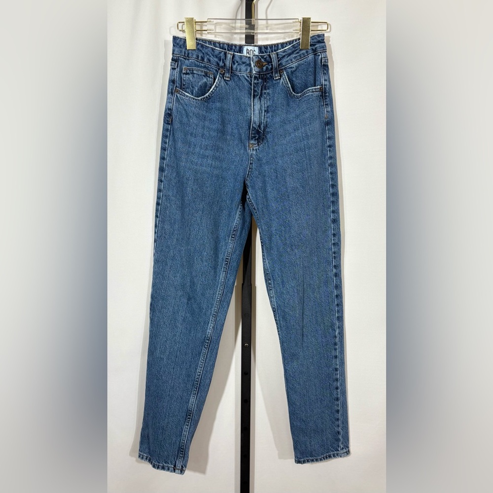 BDG Urban Outfitters Mom Jeans Size W27 x L32